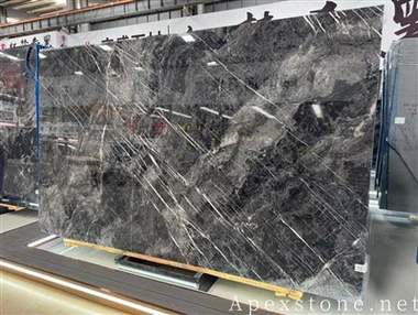 „Givenchy“ juodo marmuro nebrangus juodas akmuo